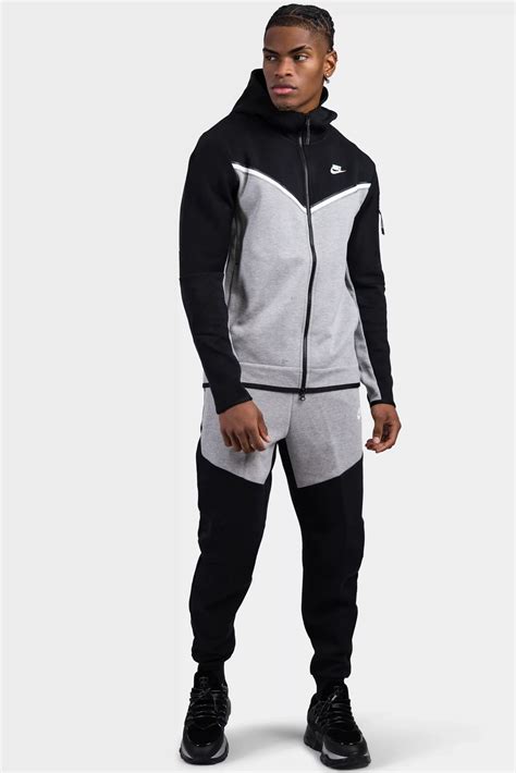 trainingspak heren nike zwart|joggingpak heren nike.